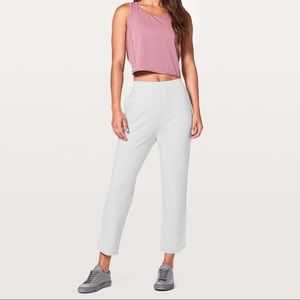 EUC Lululemon every moment pant *vapor